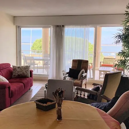 T3 Vue Avec Grande Terrasse Apartmán *